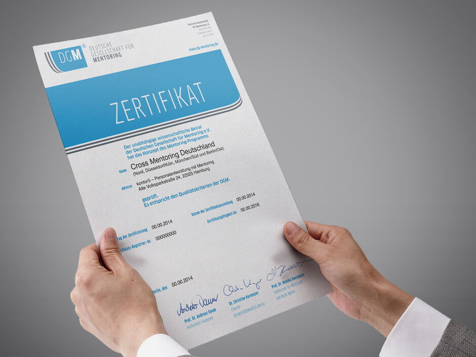 martin_zech_design_corporate_design_deutsche_gesellschaft_fuer_mentoring_zertifikat