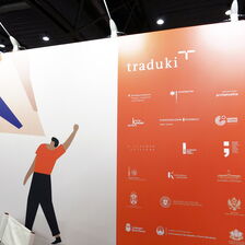 martin zech design, projekt design, traduki, messestand, leipziger buchmesse, 2019, buehne, logos